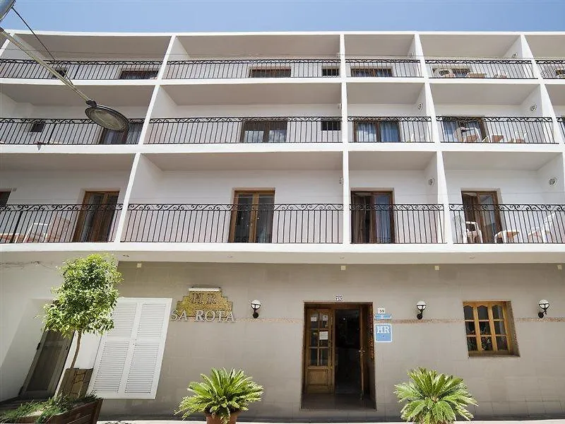 بيت ضيافة Hostal Sa Rota سانتا أيُلاريا ذيس ريو