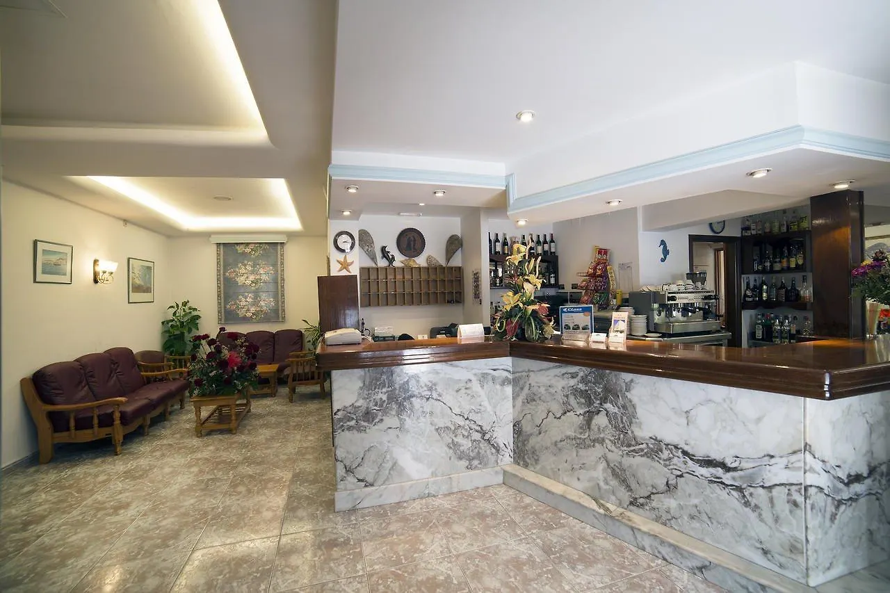 Hostal Sa Rota سانتا أيُلاريا ذيس ريو بيت ضيافة